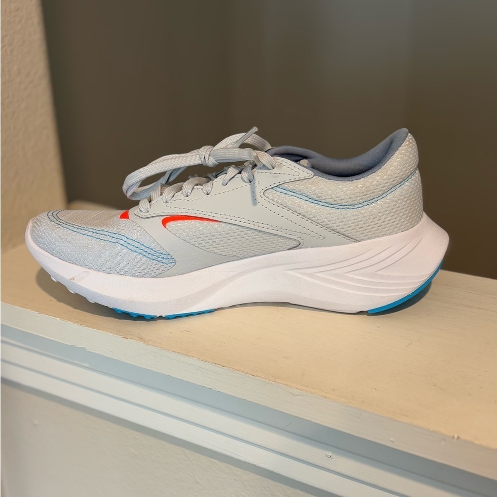 Reebok Energen Tech 2 Running Shoe Moon/ Orange/ Cyan Women’s Size 7.5 Tried On - Picture 3 of 10